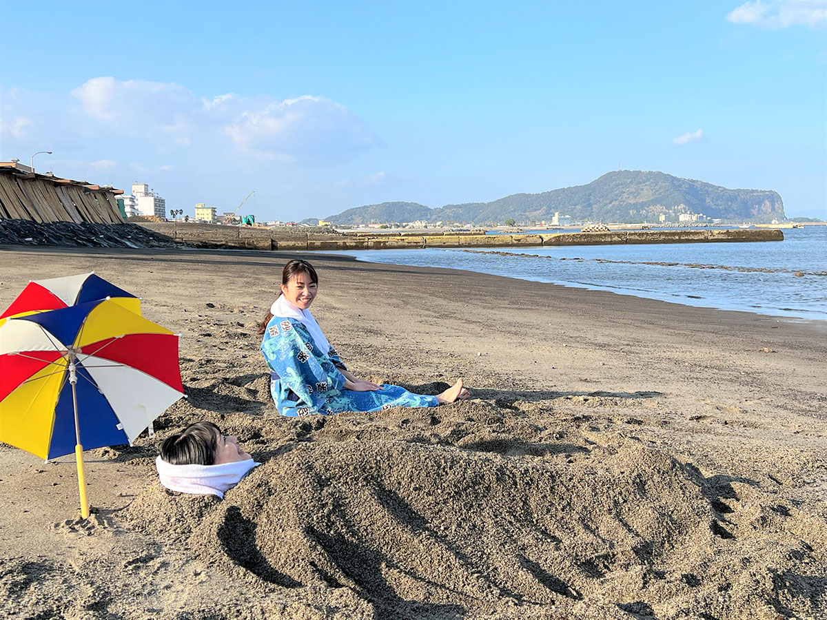 Sunamushi Onsen Saraku